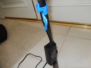 Be careful to secure the electric cables so that no tension is placed on them!