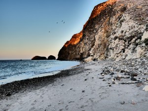 Trail heading SW from Cavern Point toward the Visitor Center
